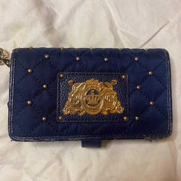 Juicy Couture Handbags - Y2K Juicy Couture wristlet wallet